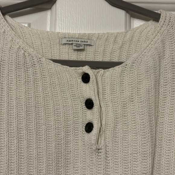 American Eagle Cream Sweater - Picture 2 of 3